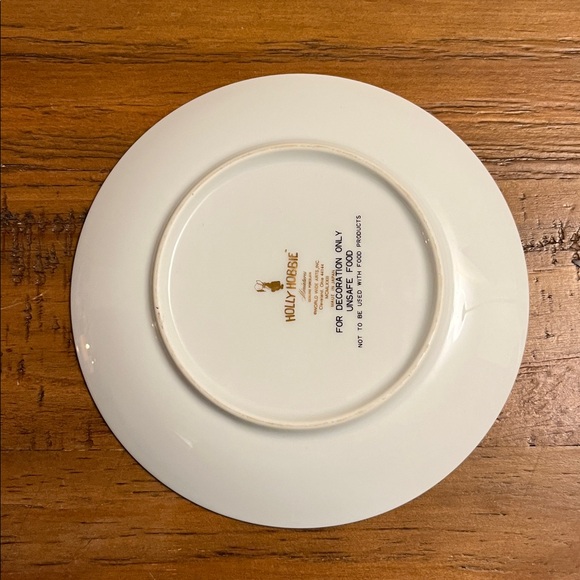 1975 Holly Hobbie Porcelain Plate: 'To the House of a Friend' Made in Japan - Picture 8 of 9